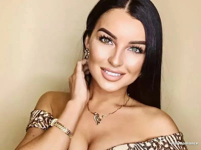 Inna Profile image 4