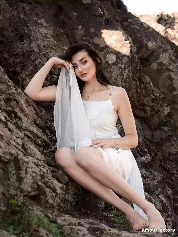 Roksolana Profile image 3