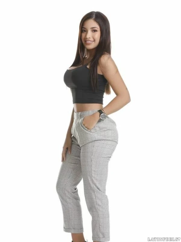 Manuela Profile image 3