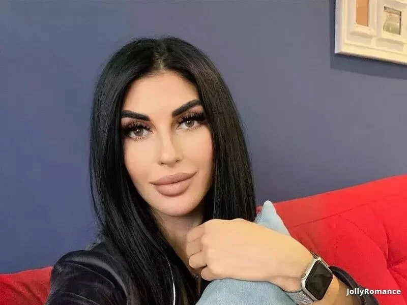 Sabrina Profile image 1