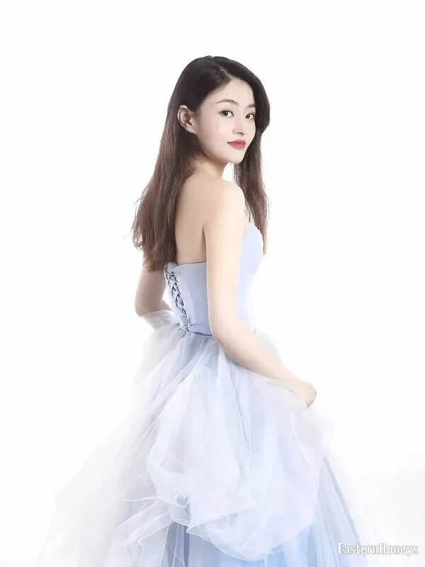 Zihong Xu Profile image 3