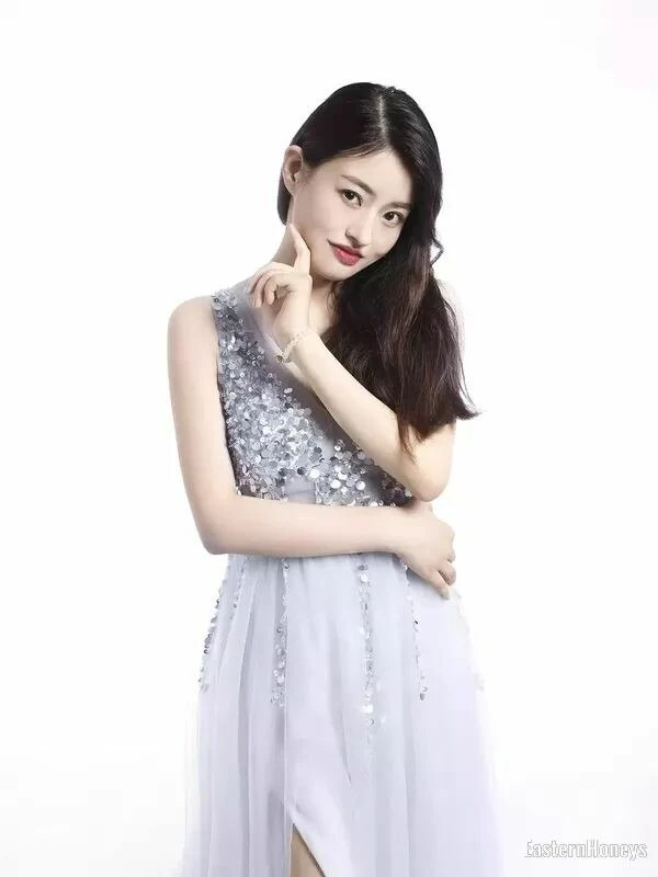 Zihong Xu Profile image 2