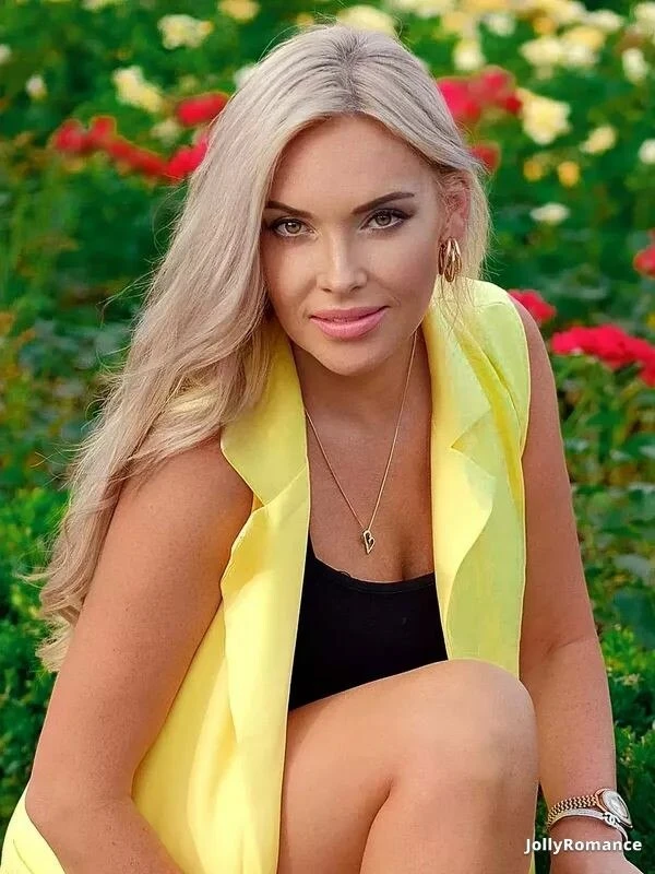 Lilia Profile image 3