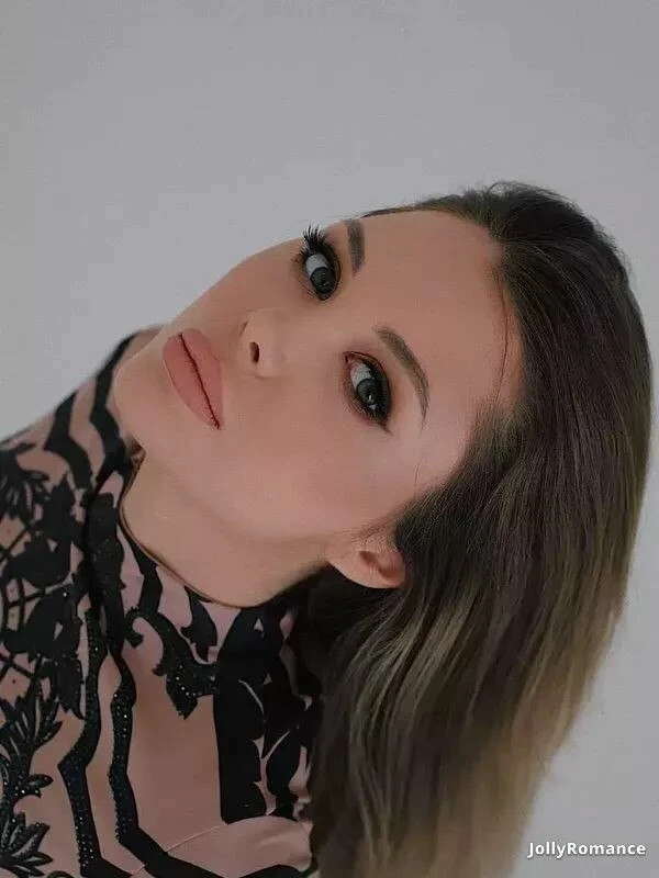 Victoria Profile image 2